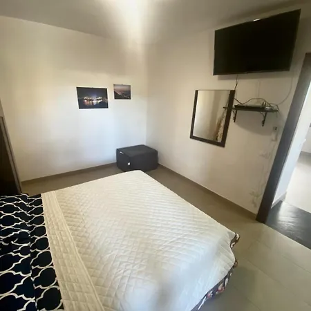 Castelsardo,lu Bagnu קאסטלסארדו