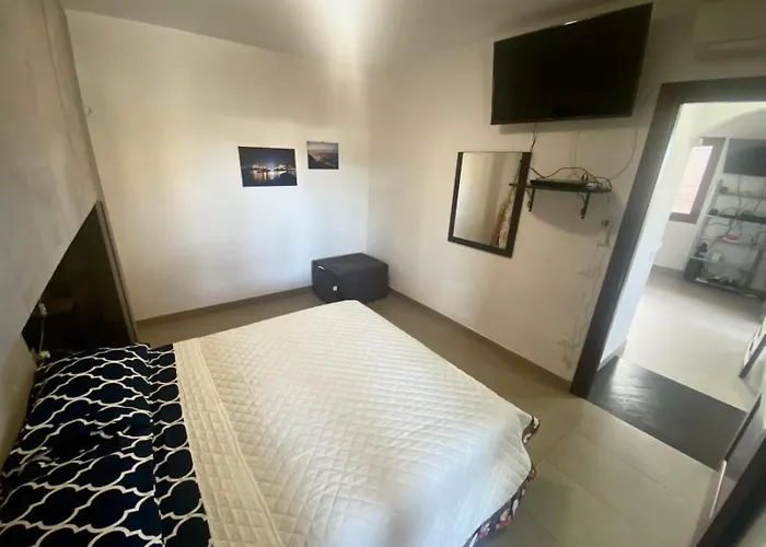 Castelsardo,lu Bagnu カステルサルド